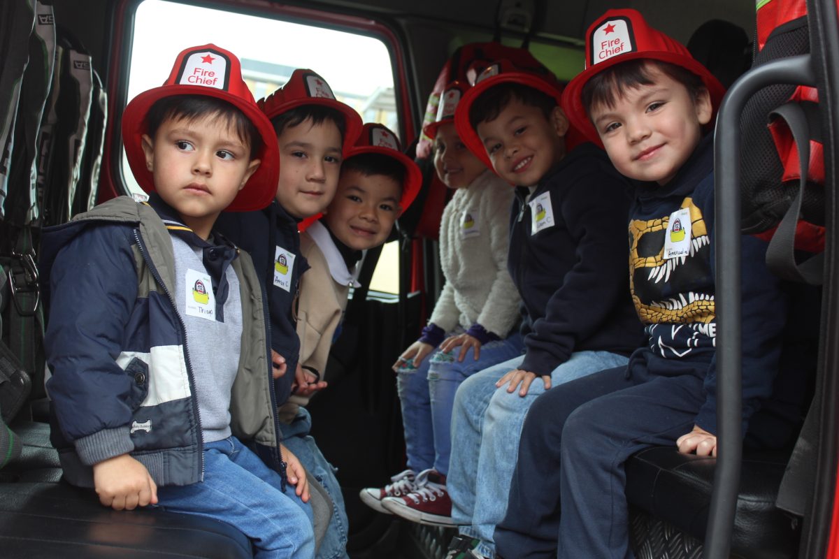 VISITA BOMBEROS