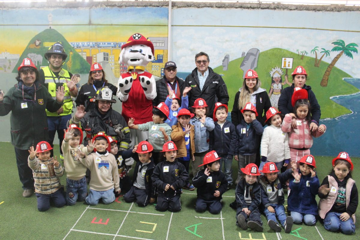 VISITA BOMBEROS